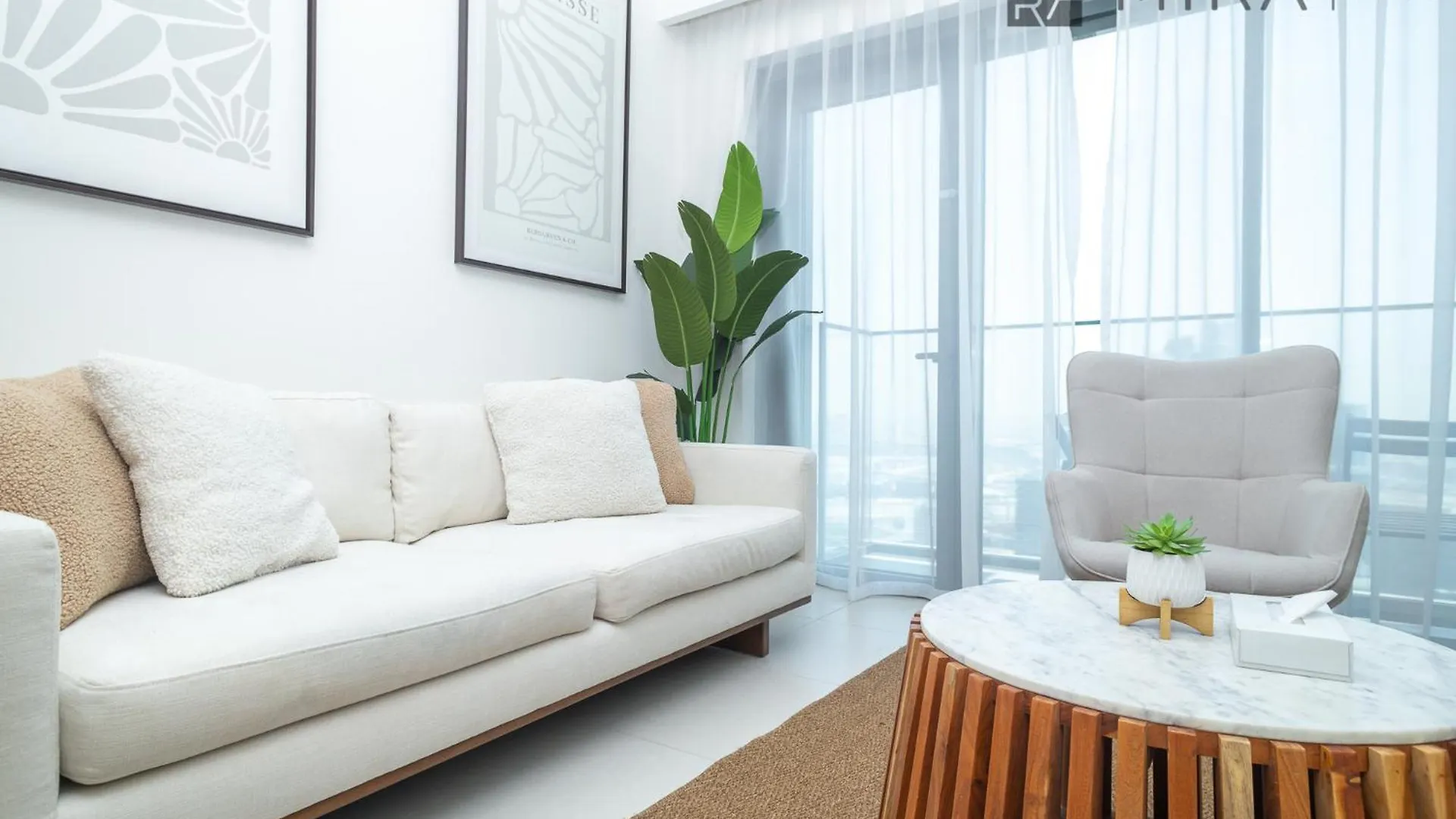 Apartment Mira Holiday Homes - Luxury 2 Bedroom In Burj Royale Close To Burj Khalifa Dubai United Arab Emirates